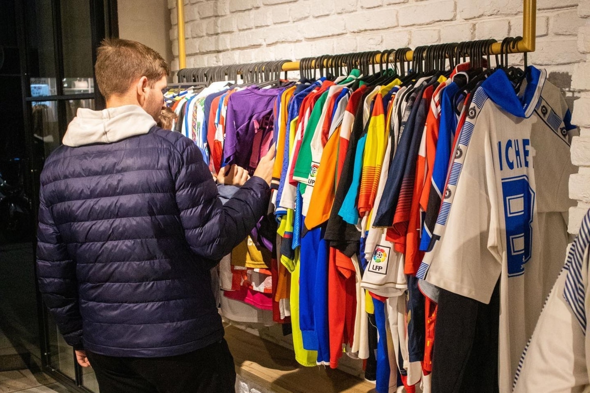 Tienda camisetas de fútbol variedad clubes
